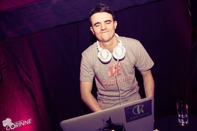 Rushe DJs - Wedding & Party DJs from London